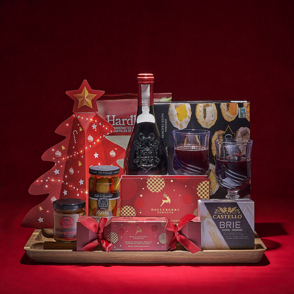 Christmas Wine Cheese Gift Basket, USA – how the gift is presented