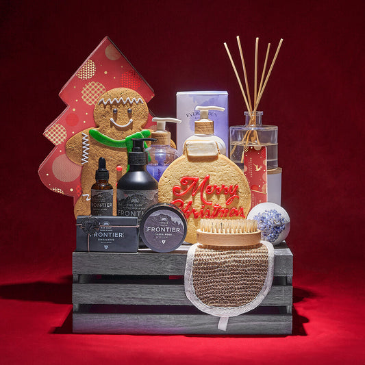 Gingerbread Christmas Spa Basket, spa gift, spa, bath gift, bath, chocolate gift, chocolate, cookie gift, cookie, christmas gift, christmas