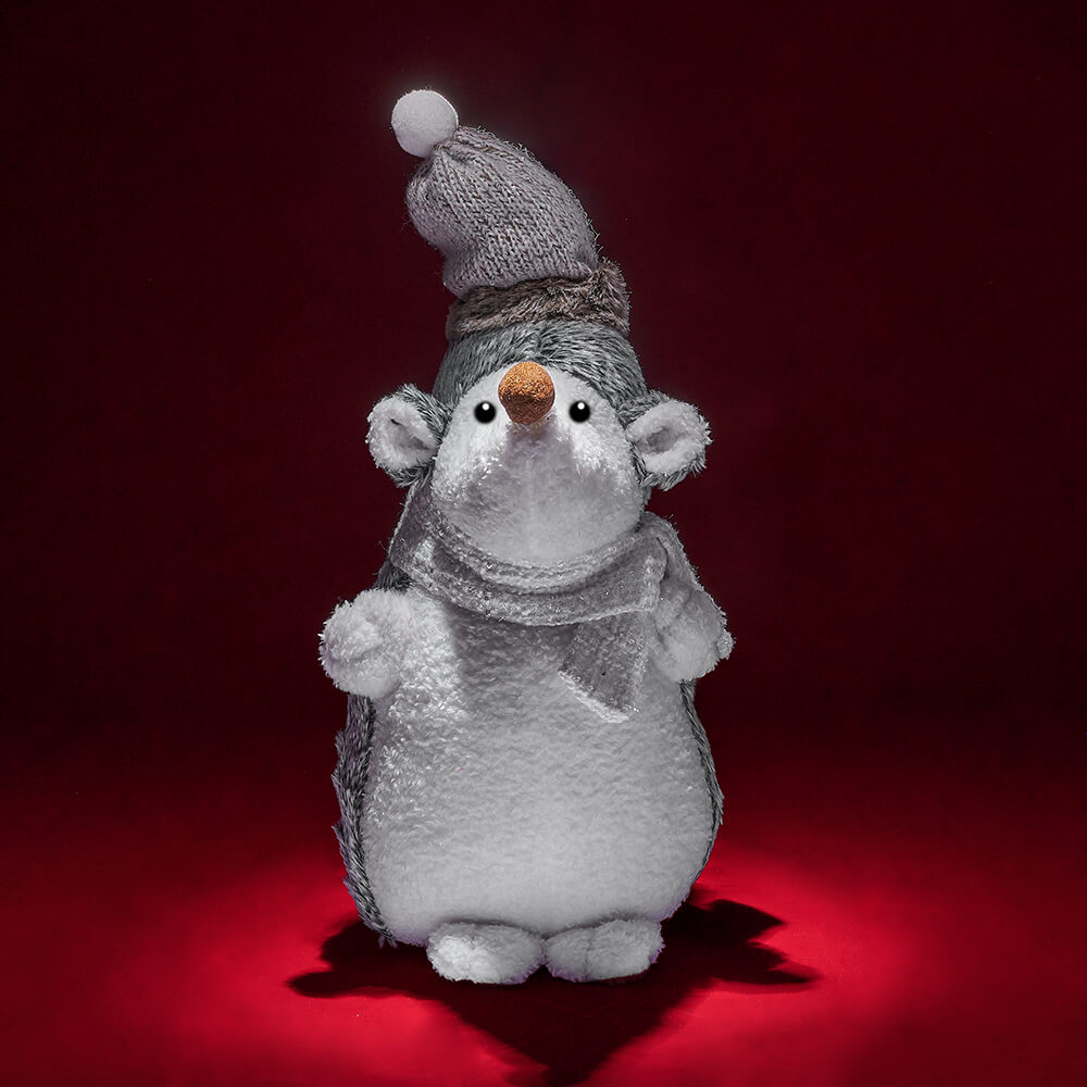 Holiday Plush Penguin Gift Basket – how the gift is presented