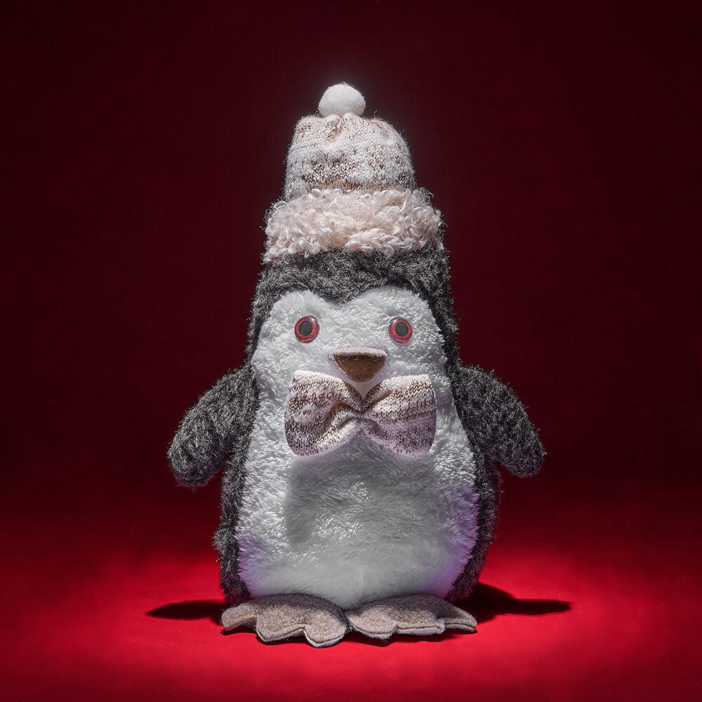 Large Christmas Plush Penguin – how the gift is presented