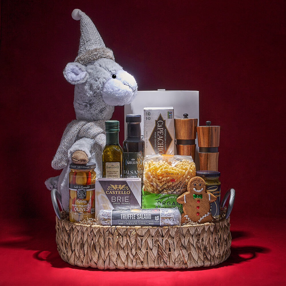 Plush Llama Holiday Gourmet Gift Basket – how the gift is presented