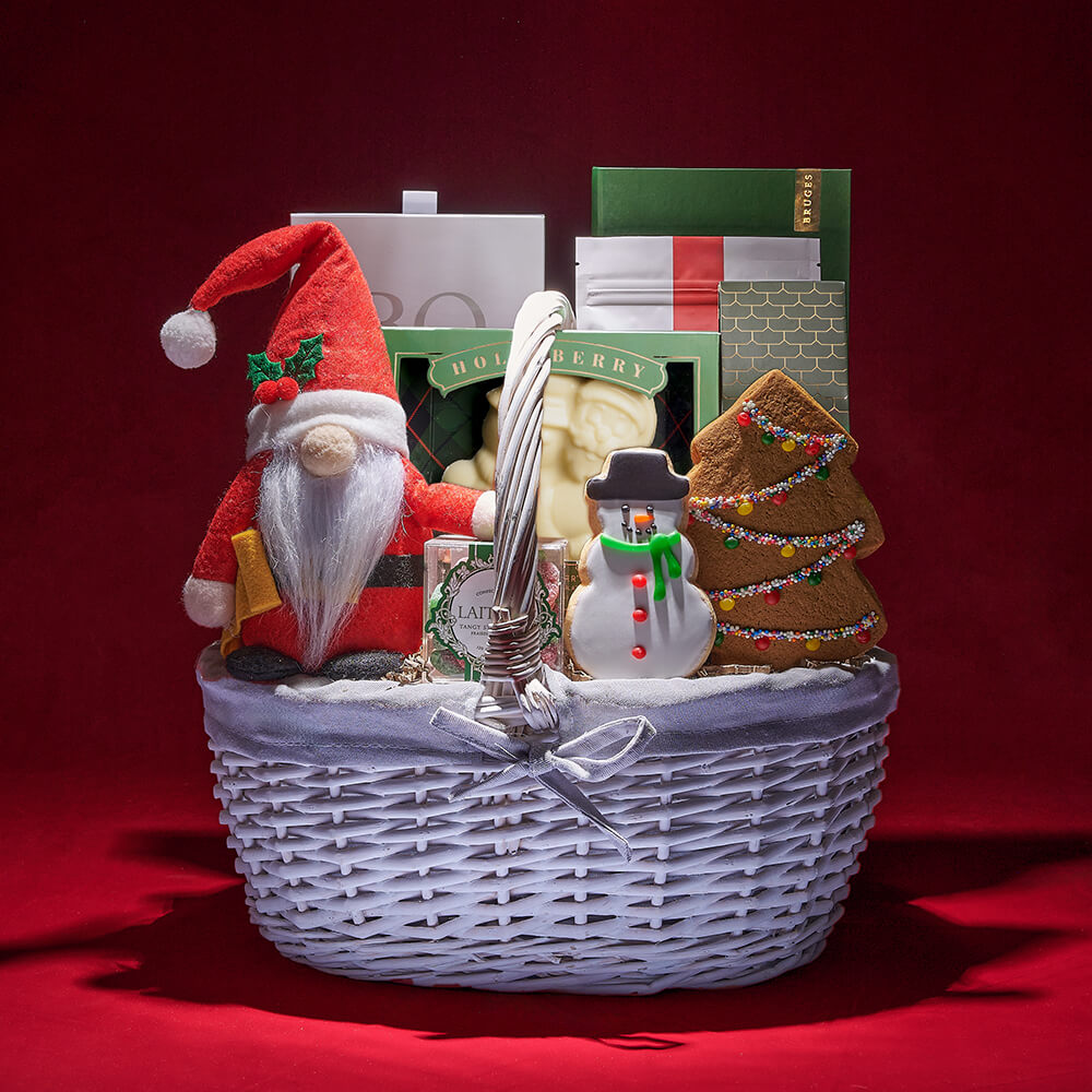 Christmas Chocolate and Truffle Gift Box with Santa Plush – how the gift is presented