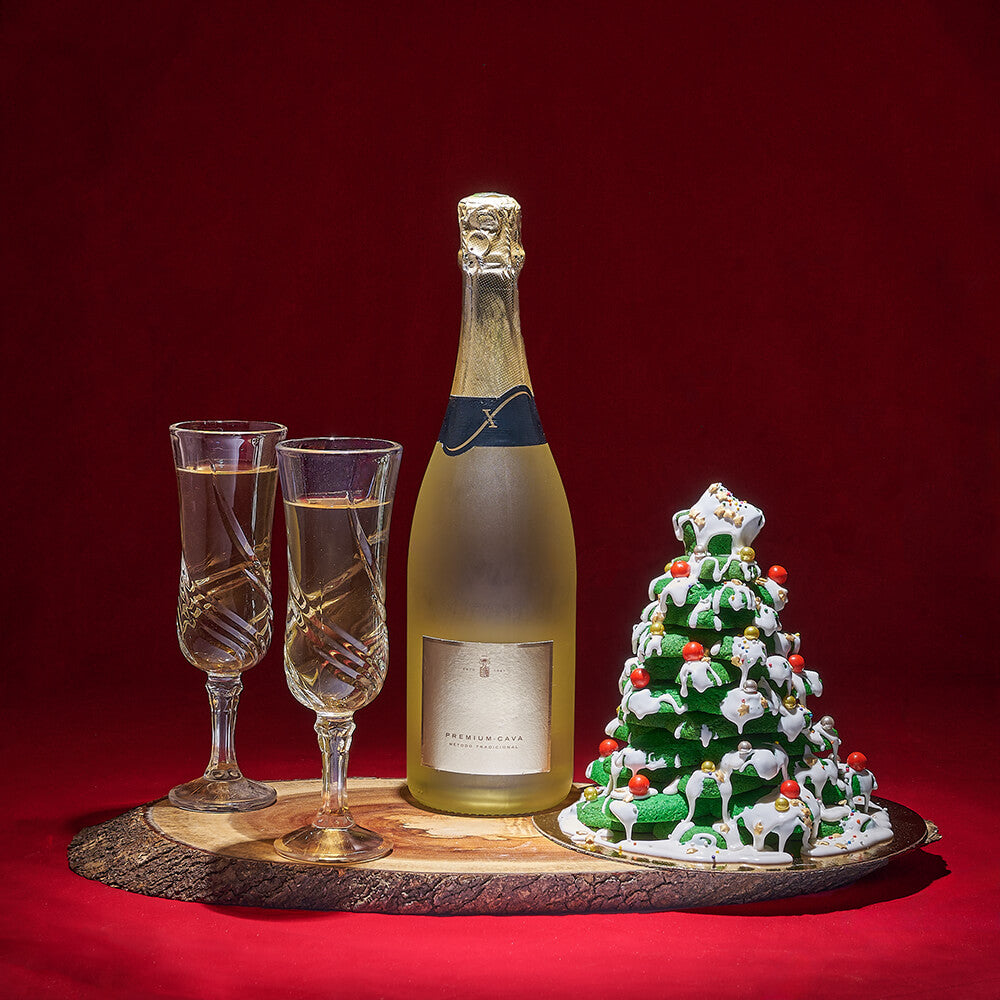 Sparkling Wine Holiday Gift Featuring Decorative Flutes and Cookie Tower – how the gift is presented